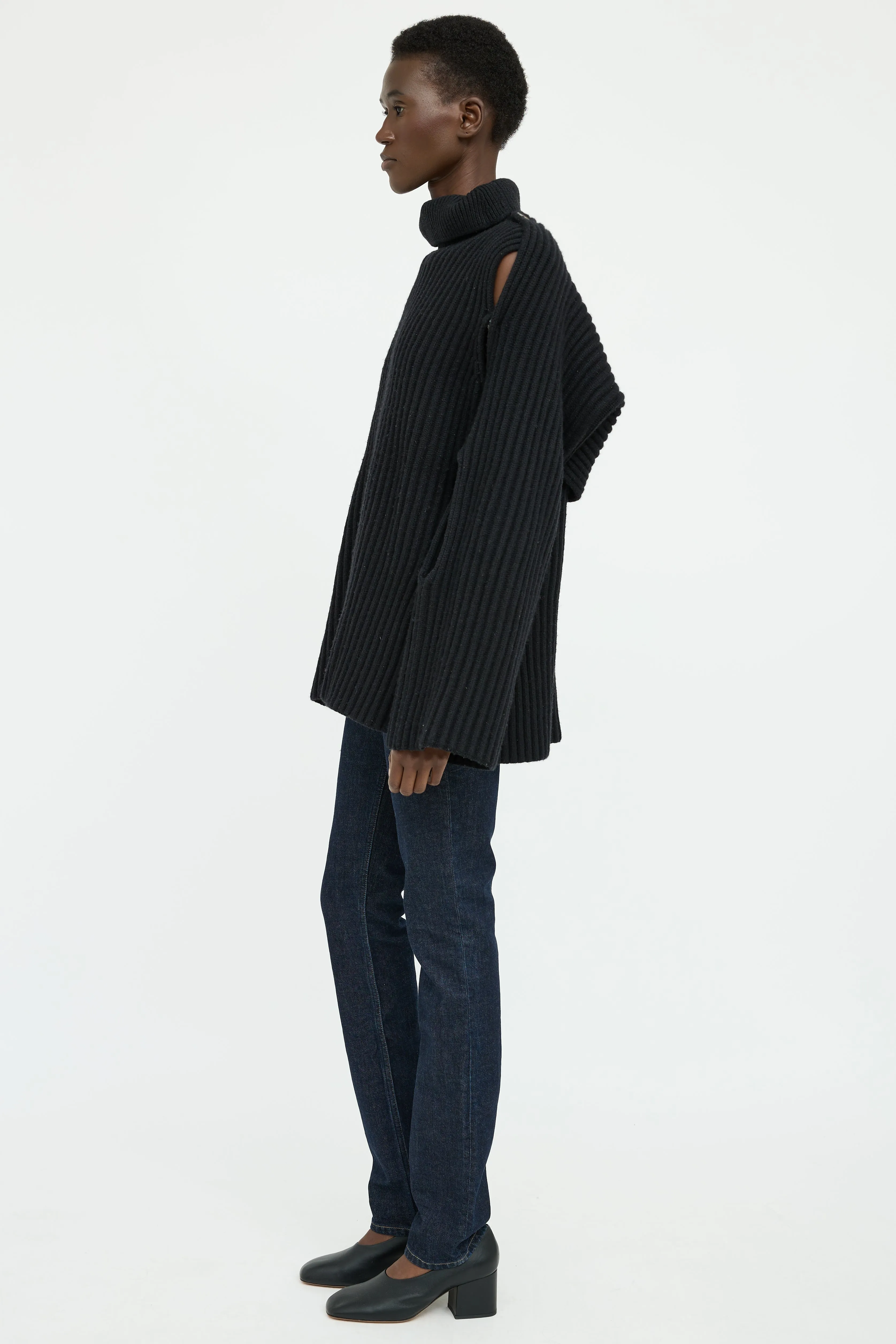 Black Knit Sleeveless Top Bolero Set