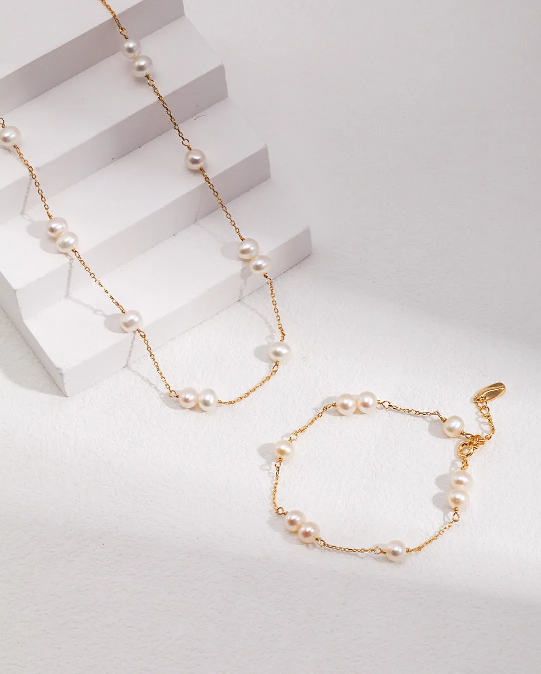 Gold and Pearl Strand Set