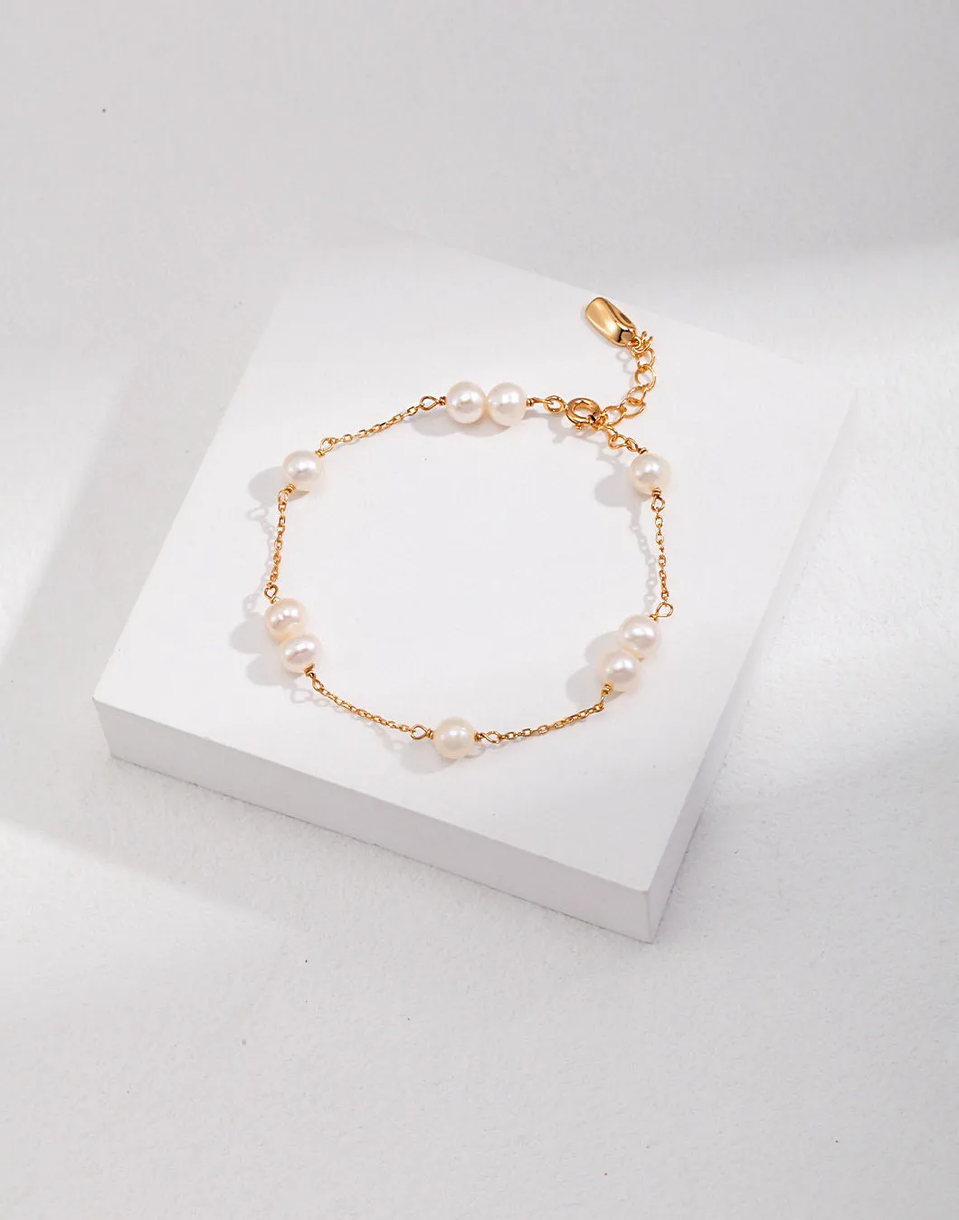 Gold and Pearl Strand Set